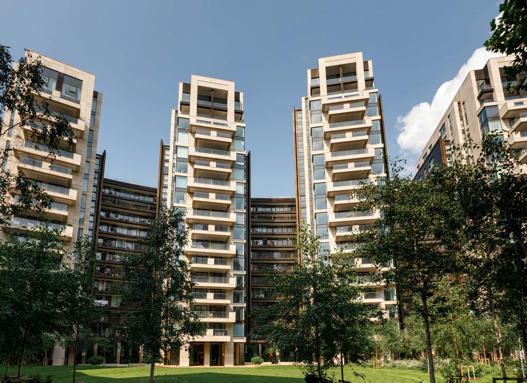 1 bed · 596 sq ft