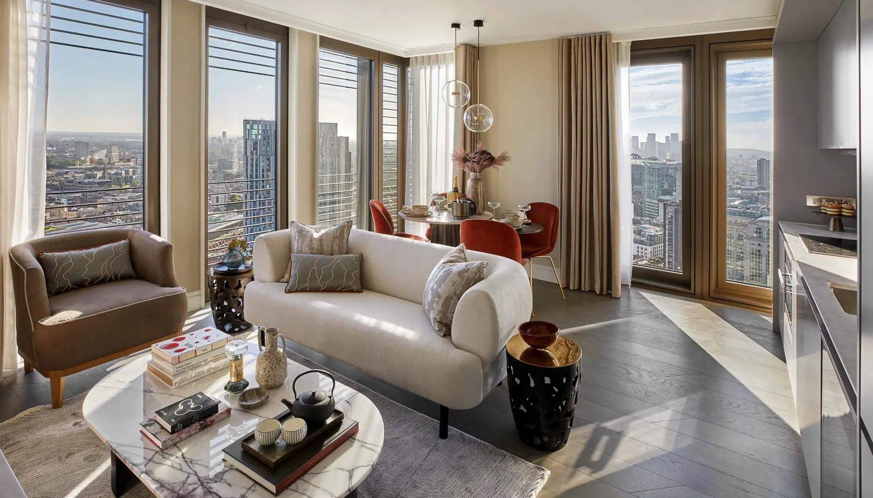2 bed · 917 sq ft