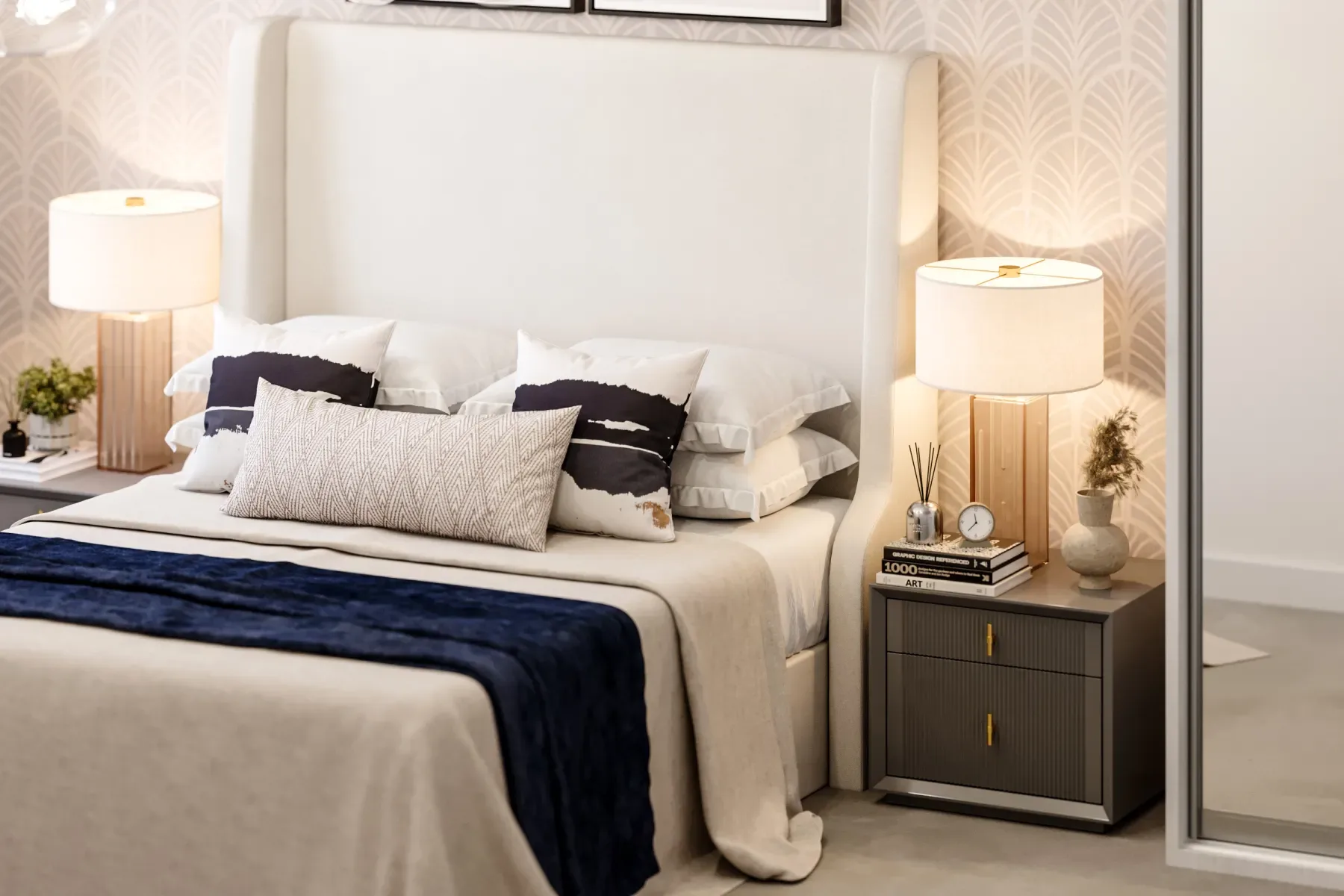 2 bed · 775 sq ft