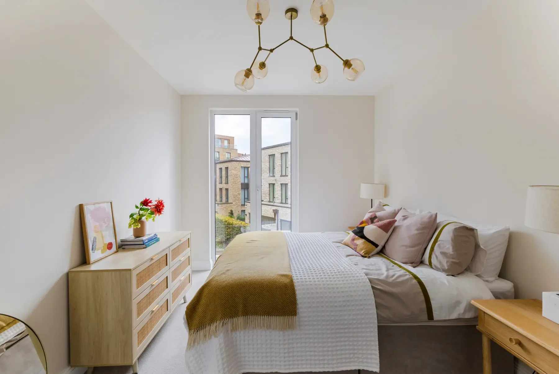 2 bed · 1270 sq ft